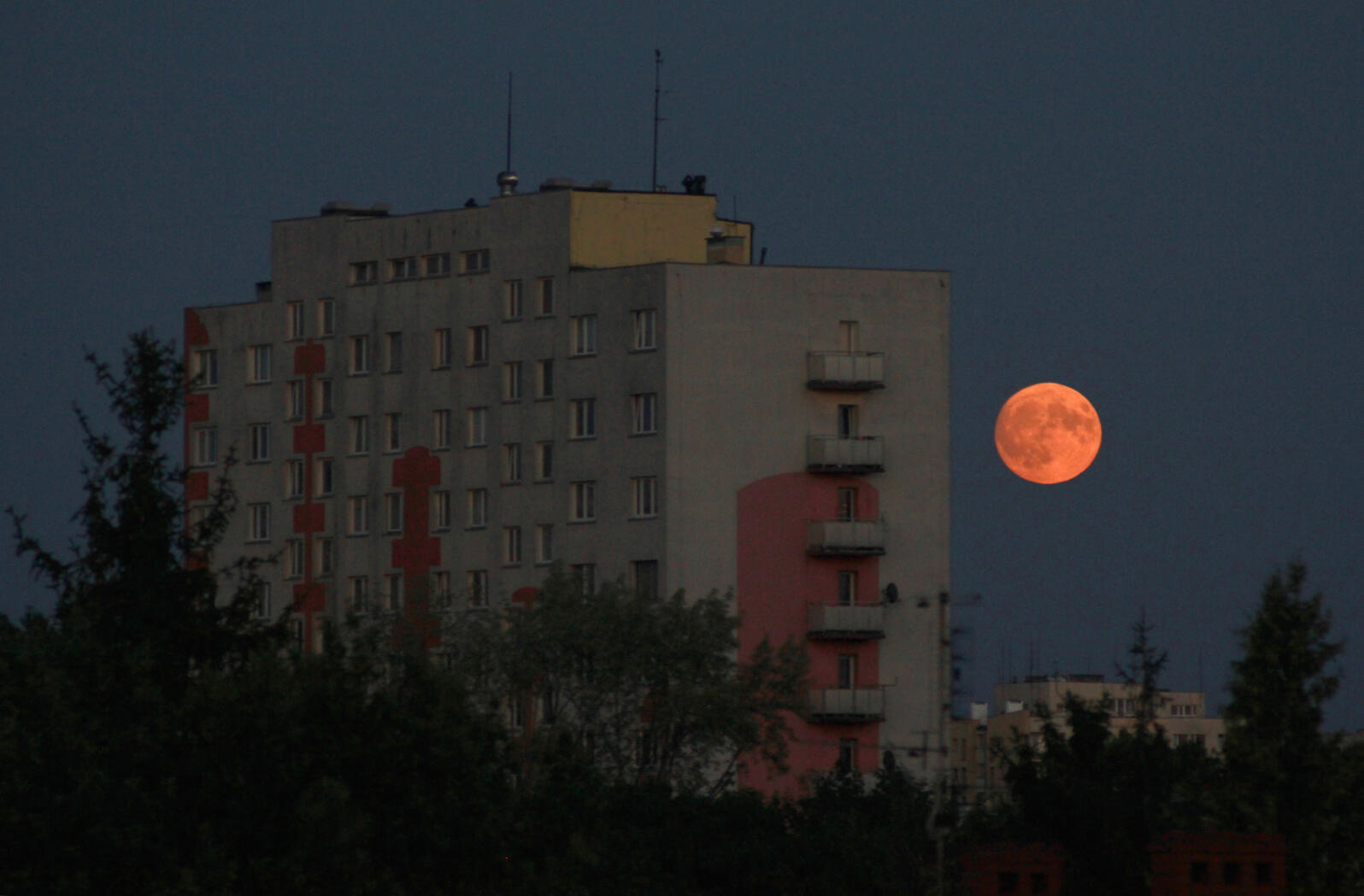 PEŁNIA WE WROCŁAWIU o 21:02 20 LIPca 2026